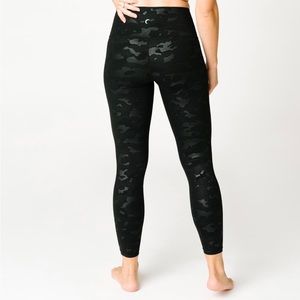 Zyia Black Battleship Camo Luxe Hi-rise 7/8 24" Size 6-8